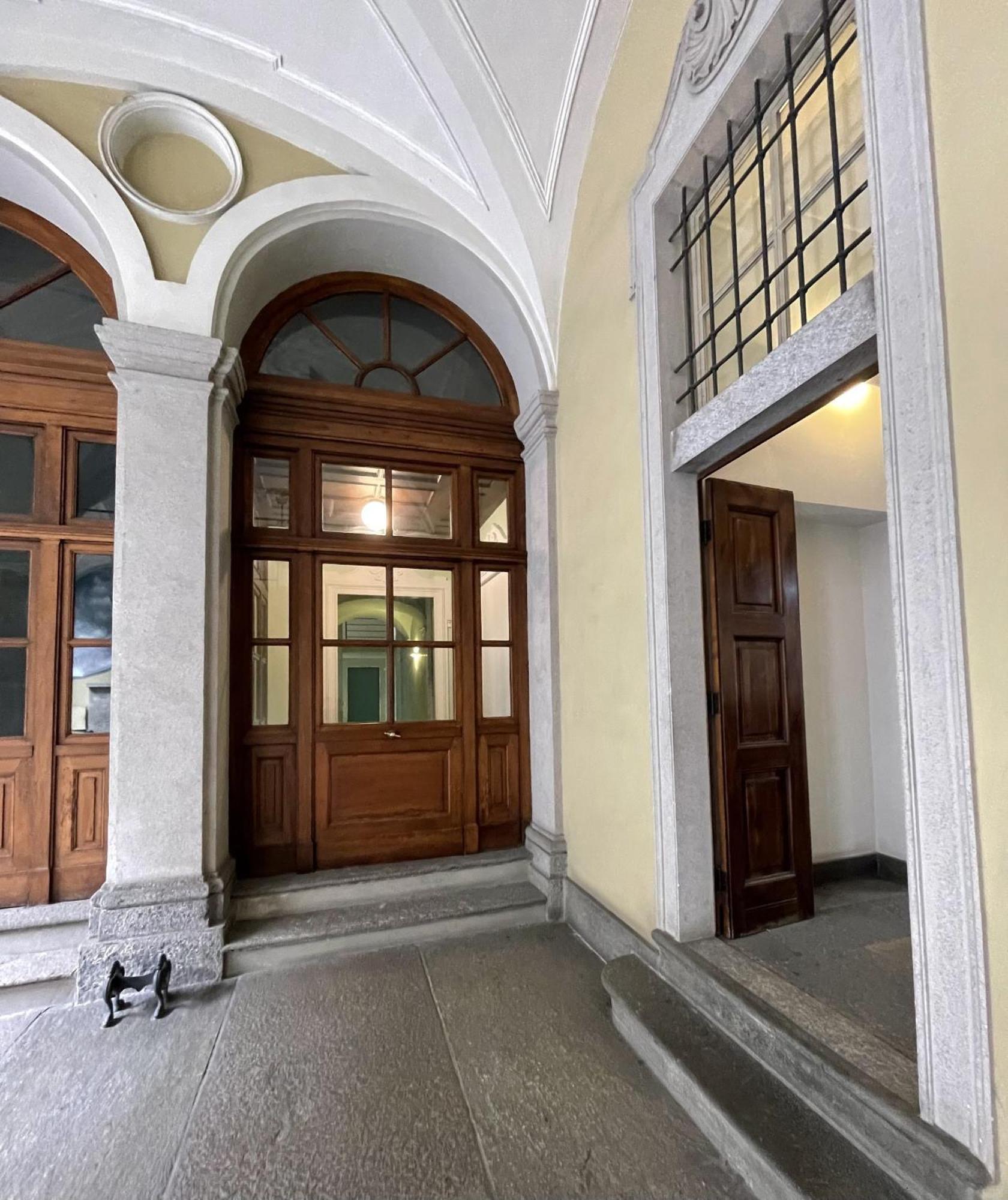 Ferienwohnung Scarampi Boutique Flat, Eleganza Storica In Centro Turin Exterior foto